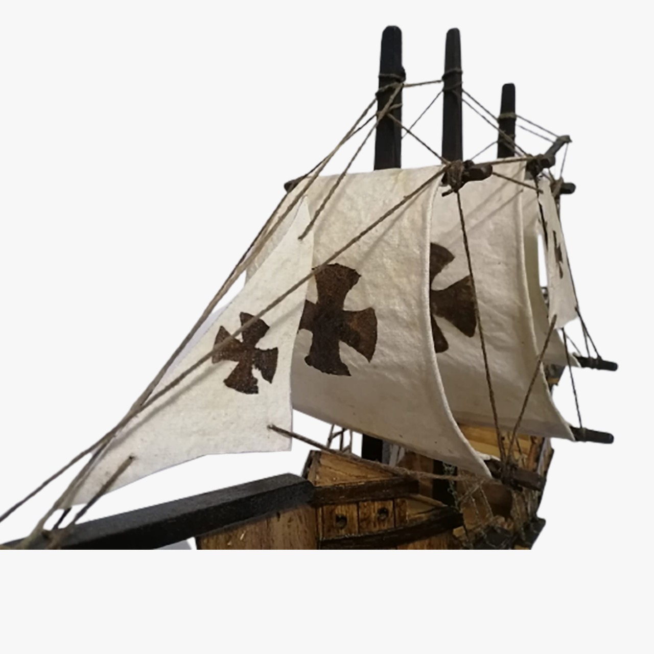 Barco Pirata de Madera de Barbanegra - Image 2